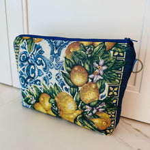 Load image into Gallery viewer, Plateia Woven Lemons Zipper Bags
