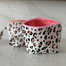 Load image into Gallery viewer, Neon Cheetah Medium Zipper Bag