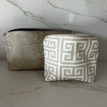 Load image into Gallery viewer, Beige Greek Key Zipper Bags