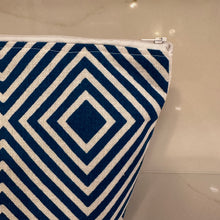Load image into Gallery viewer, Plateia Maze Canvas Zipper Bags