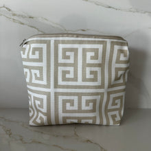 Load image into Gallery viewer, Beige Greek Key Zipper Bags