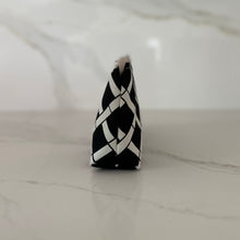 Load image into Gallery viewer, Black Lattice Medium Zipper Bag