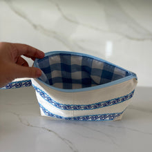 Load image into Gallery viewer, Kyma Medium Zipper Bag