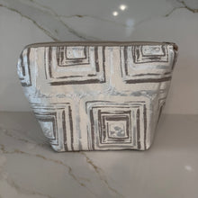 Load image into Gallery viewer, Plateia Champagne Tiles Zipper Bags