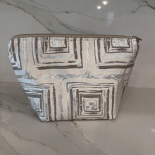 Load image into Gallery viewer, Plateia Champagne Tiles Zipper Bags