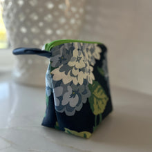 Load image into Gallery viewer, Blue Hydrangea Zipper Wet Bag
