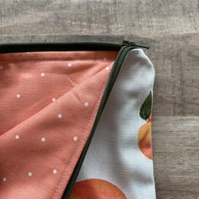 Load image into Gallery viewer, Peaches Down In Georgia Small Zipper Bag