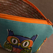 Load image into Gallery viewer, On A Wire Own Large Zipper Bag