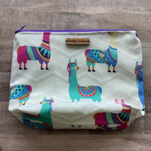 Load image into Gallery viewer, Poppin’ Llamas Zipper Bag
