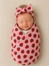 Load image into Gallery viewer, Beba Wrap Set - Strawberry Fields
