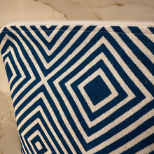 Load image into Gallery viewer, Plateia Maze Canvas Zipper Bags

