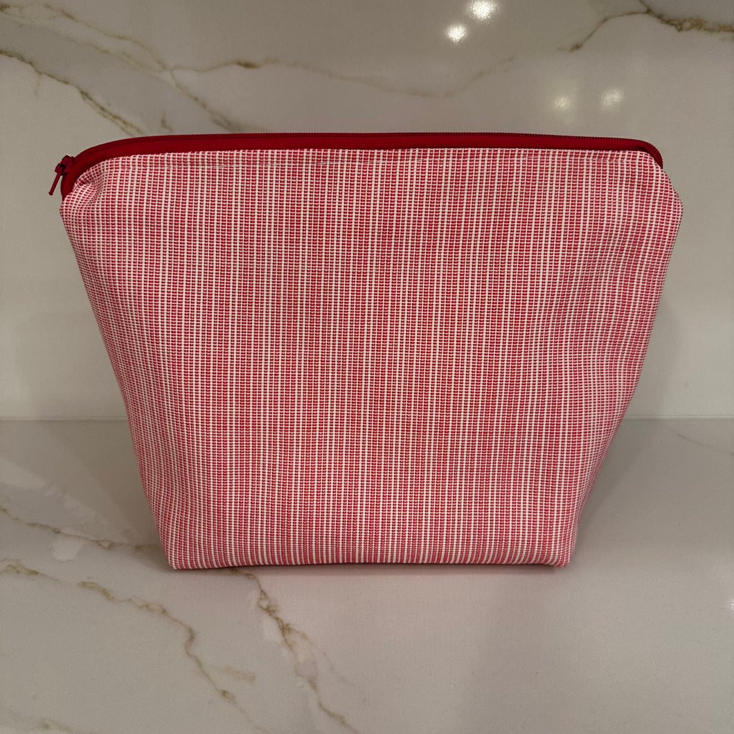 Plateia Coral Raffia Zipper Bags