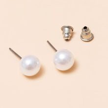 Load image into Gallery viewer, Eos Oversized Pearl Stud Earrings
