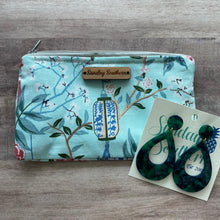Load image into Gallery viewer, Chinoiserie Lanterns Small Zipper Bag
